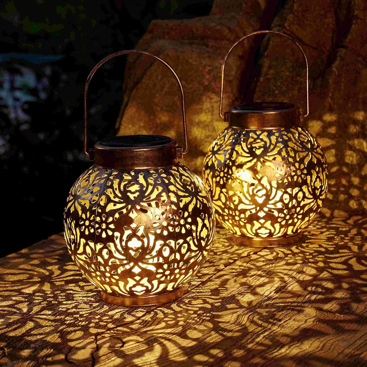 Zonne-lantaarns: decoratieve hanglampen voor buite
