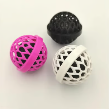 The Clean Ball - The clever way of cleaning bags, backpacks and school bags