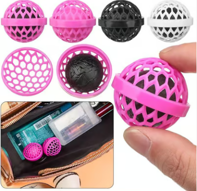 The Clean Ball - The clever way of cleaning bags, backpacks and school bags