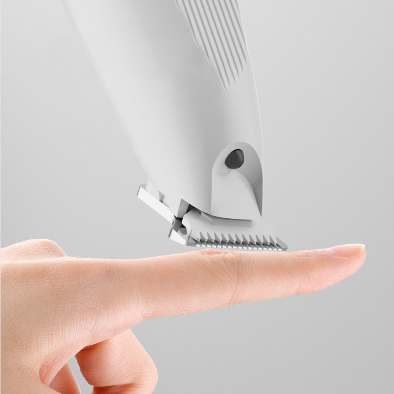 ✂️💡 50% KORTING! LED-licht zo fel dat je élke klit ziet aankomen! Deze stille trimmer scheert je hond of kat zonder dat ze doorhebben dat ze naar de kapper zijn geweest – geen paniek, geen verzet, alleen een gladde vacht!